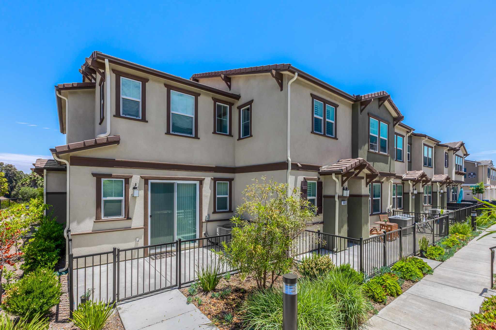 10655 Graphite Street